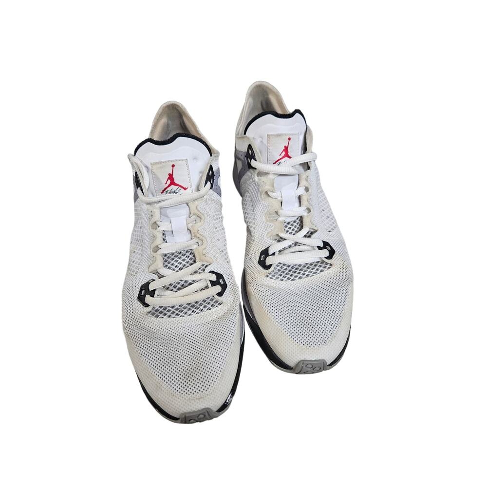 Size 9.5 men’s - Jordan 89 Racer White Cement 2019 SRE